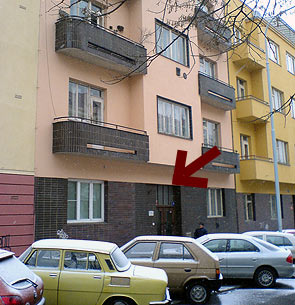 Vchod do Converty, pohled od ulice Lounskch